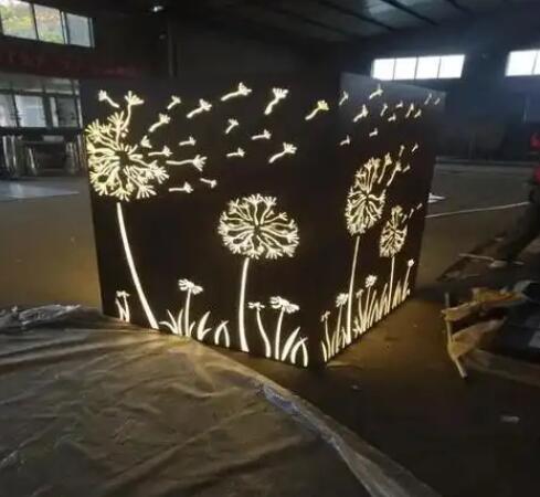 西藏耐候钢灯箱